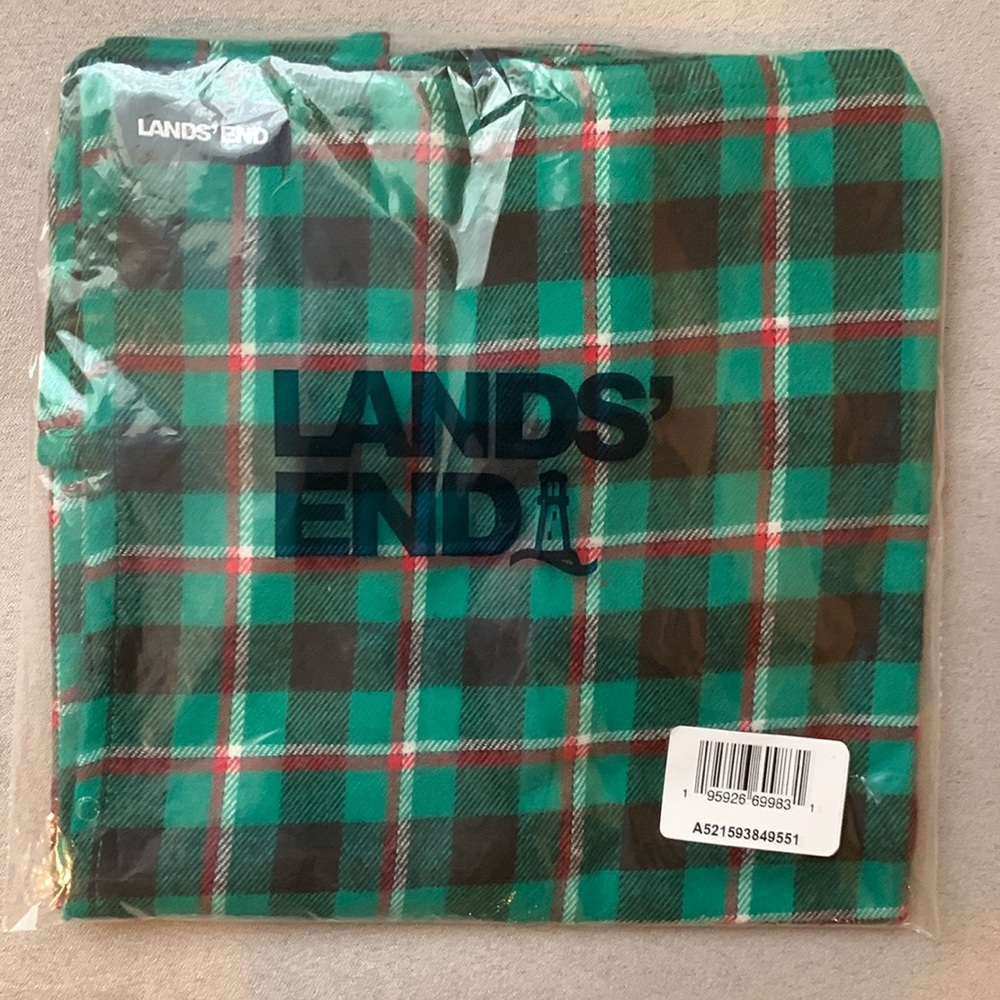 LANDS END - Flannel Dog Scarf